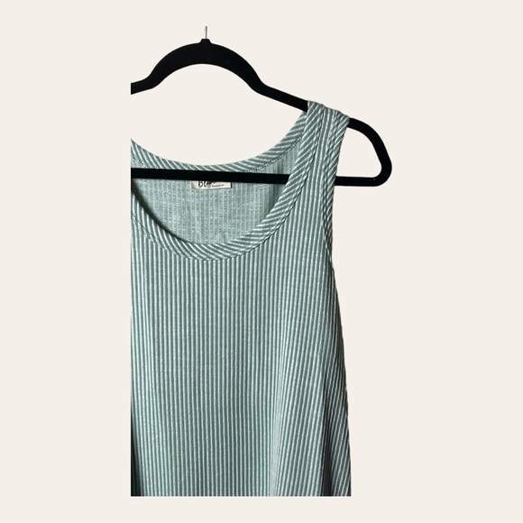 0439W. BLUMIN APPAREL TANK TOP 1X SAGE GREEN AND WHITE STRIPES - Picture 2 of 9